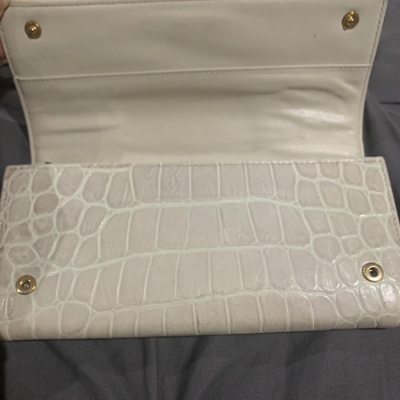 Auth. Miu miu wallet - 100% authentic - Picture 3 of 7
